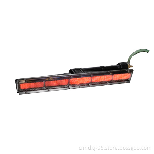 Gas infrared hanging radiant heaters for industrial composite curing ovens